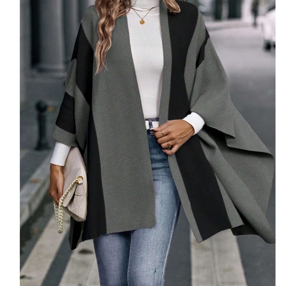 Luxe Color Block Loose Fit Shawl Wrap Cardigan - Picture 6 of 7